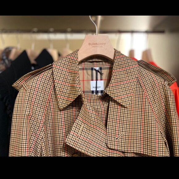 NWT Burberry Bridstow Women's check pattern Trench Coat - Picture 4 of 8